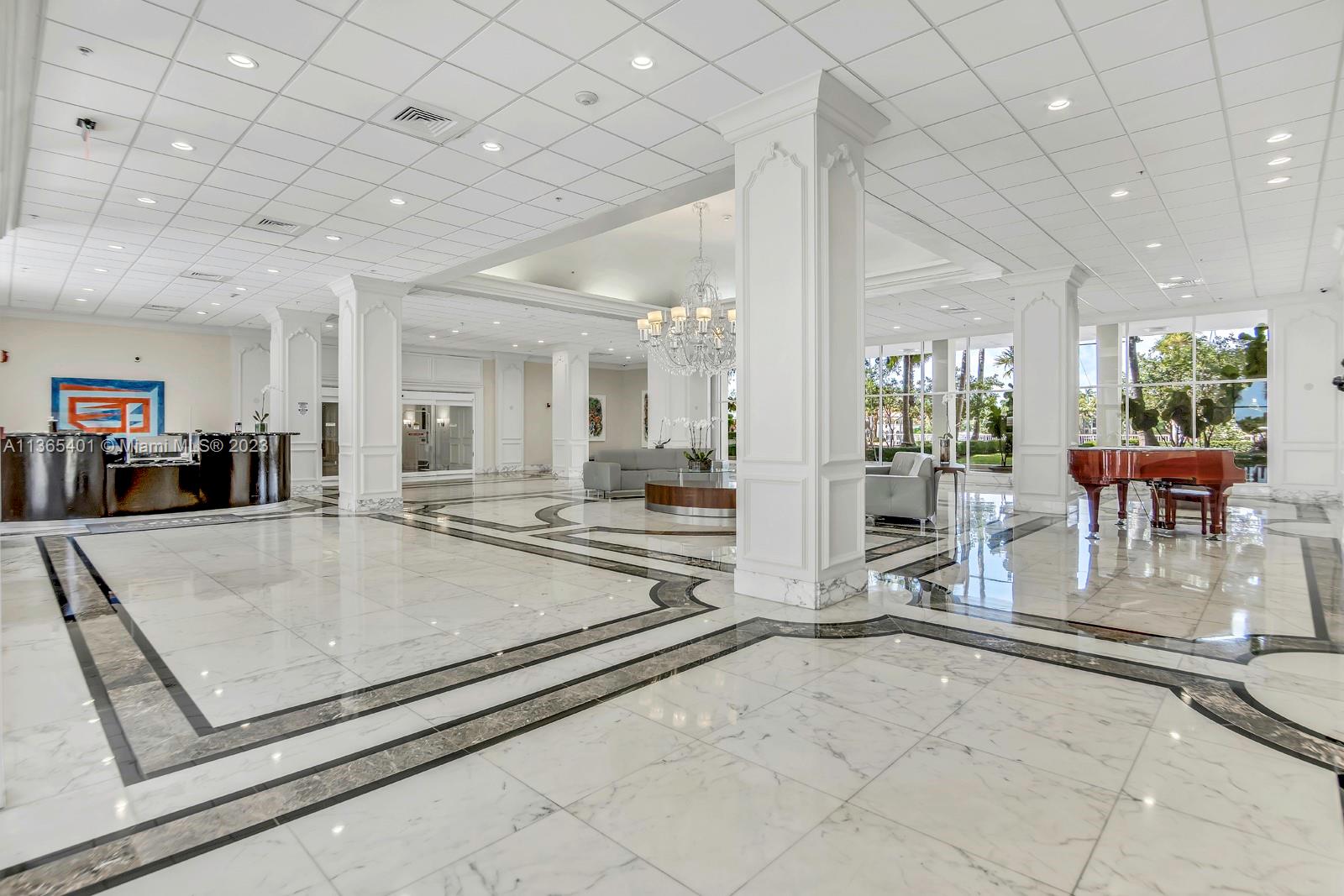 5600 CONDO - Residential