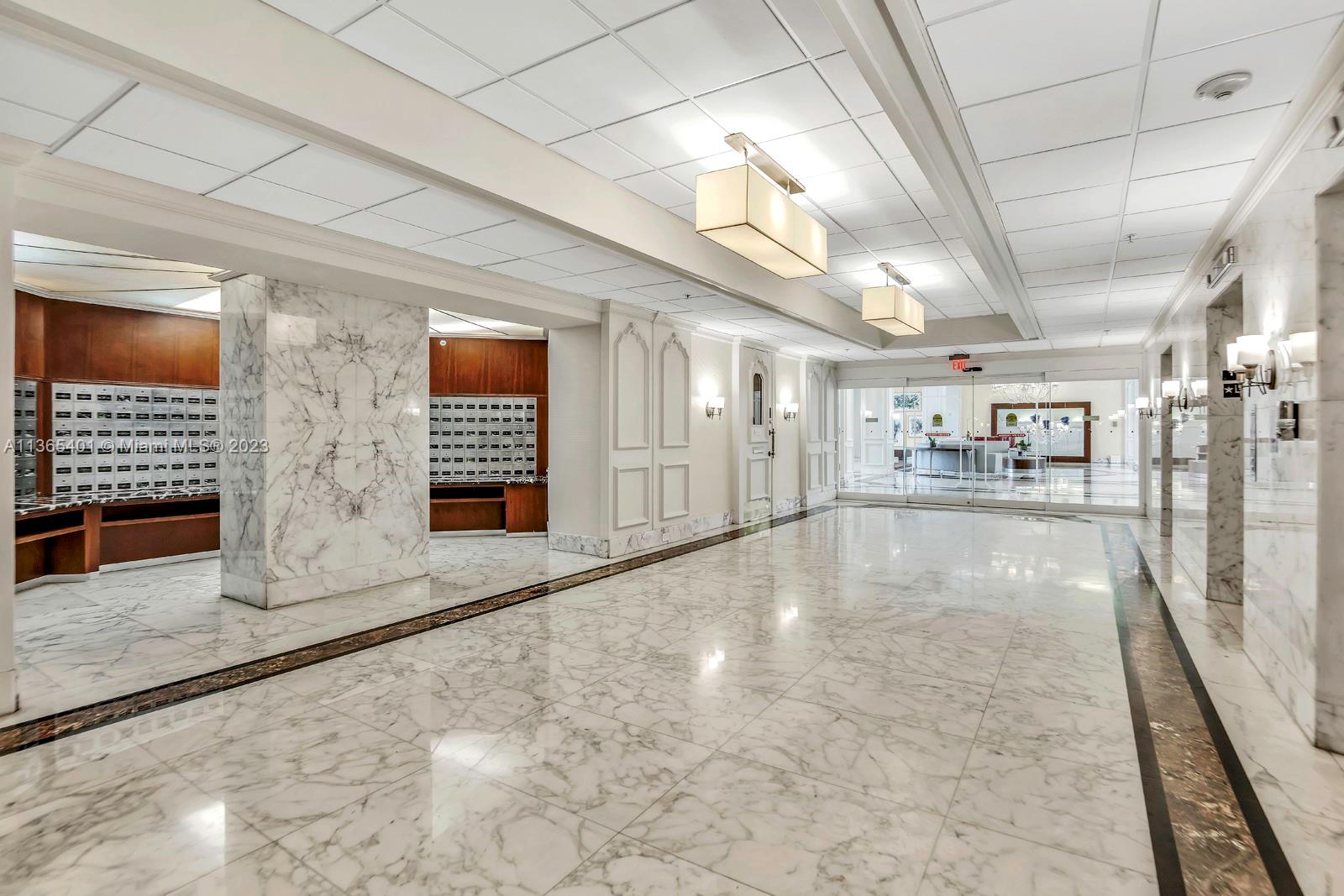 5600 CONDO - Residential