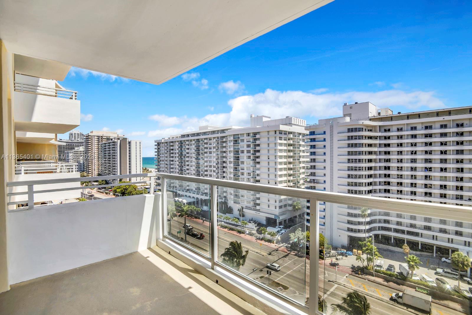 5600 CONDO - Residential