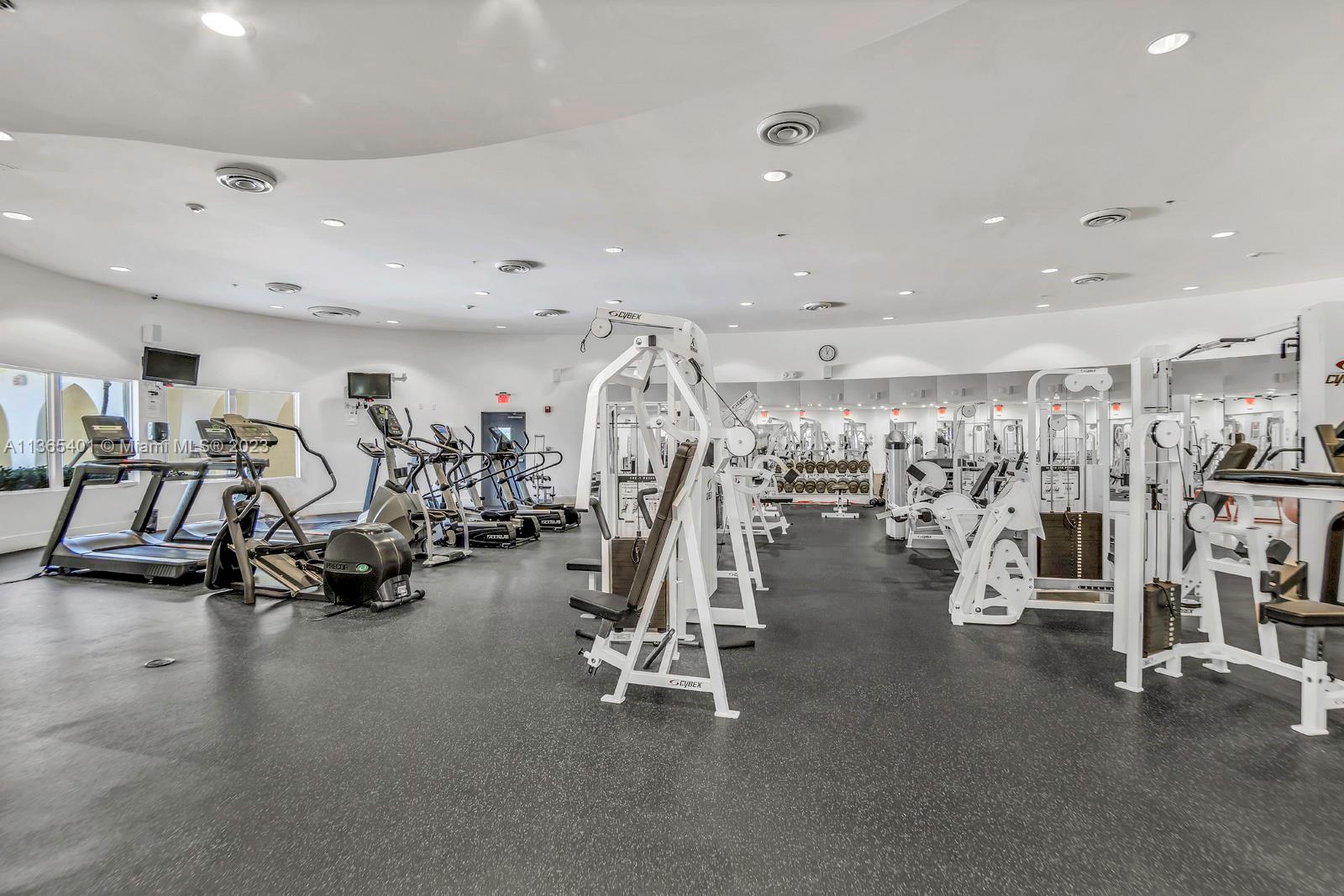 5600 CONDO - Residential