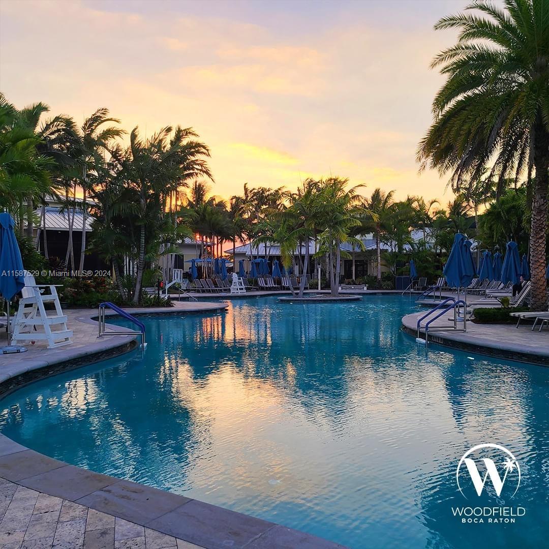 MAYFAIR AT WOODFIELD COUN - Residential