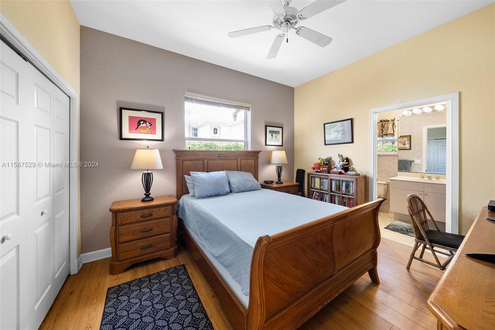 MAYFAIR AT WOODFIELD COUN - Residential