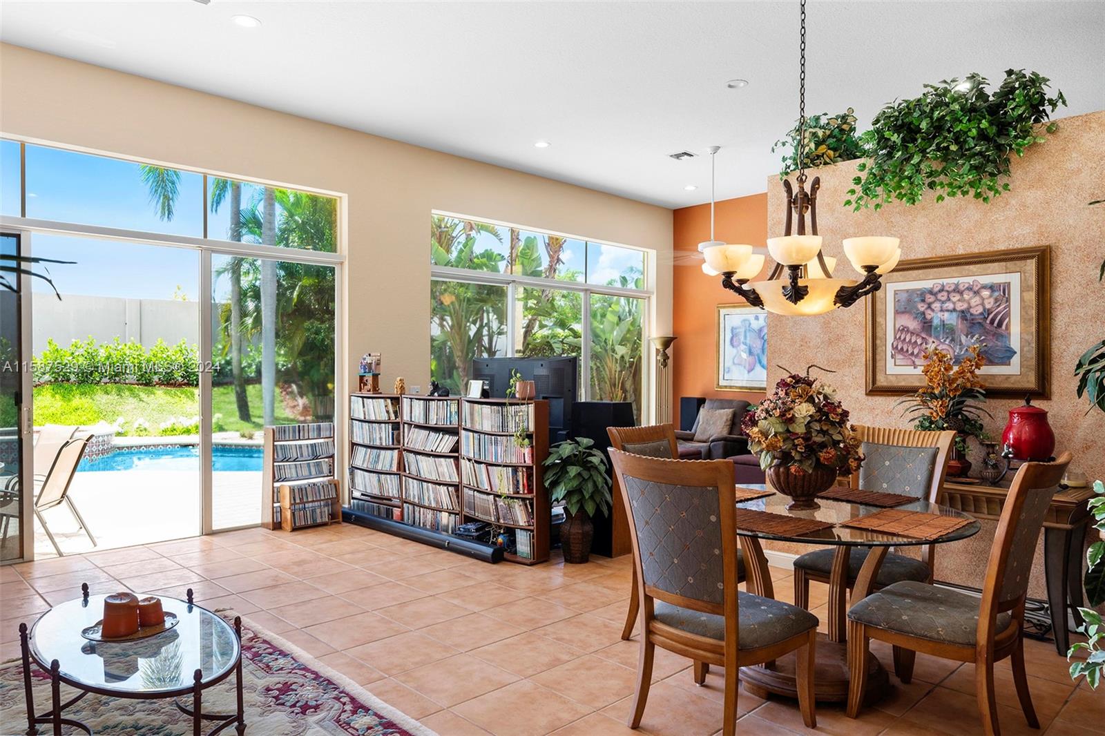 MAYFAIR AT WOODFIELD COUN - Residential