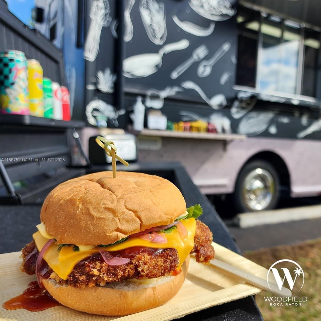 MAYFAIR AT WOODFIELD COUN - Residential