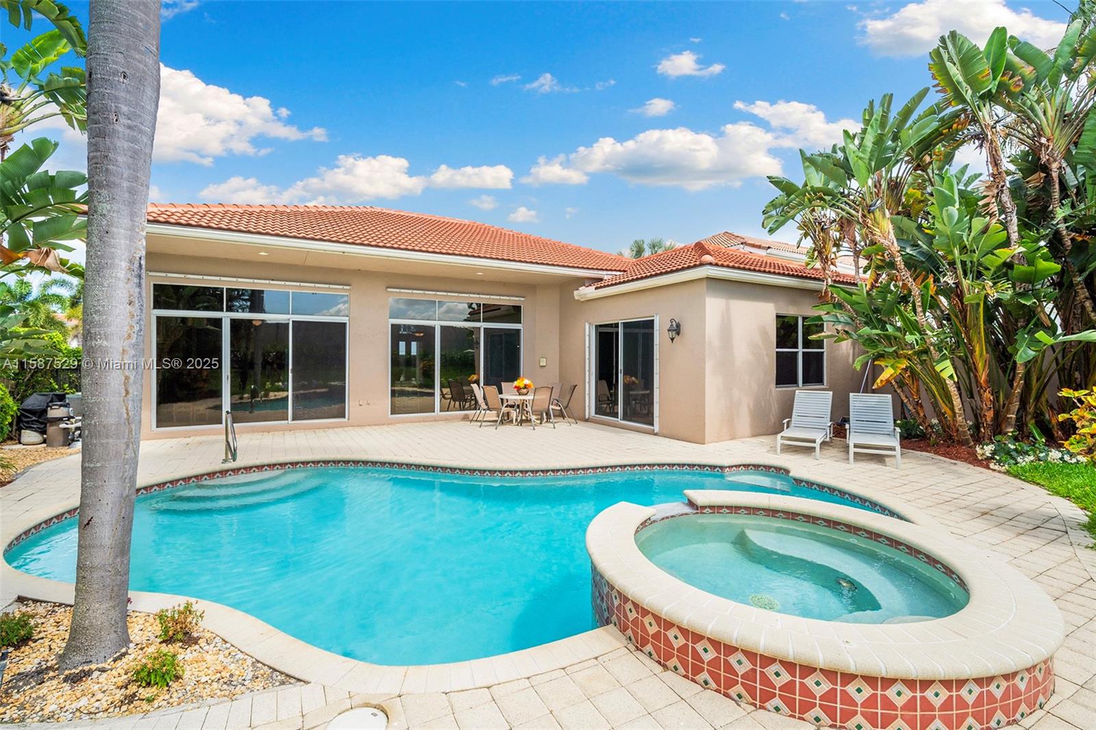 6071 NW 43rd Ter