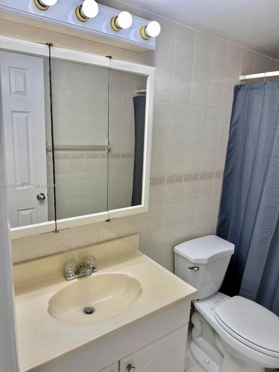 VERSAILLES GARDENS II - Residential