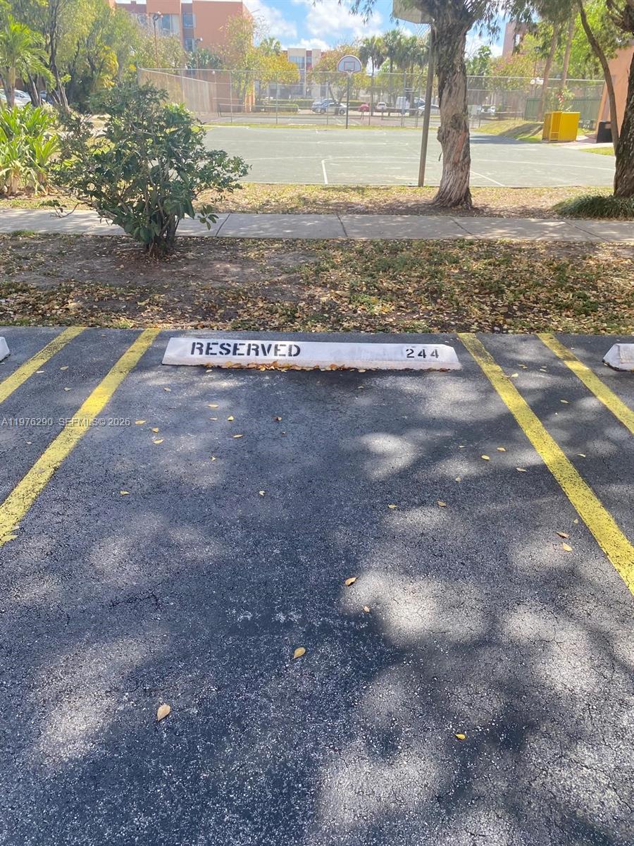 VERSAILLES GARDENS II - Residential