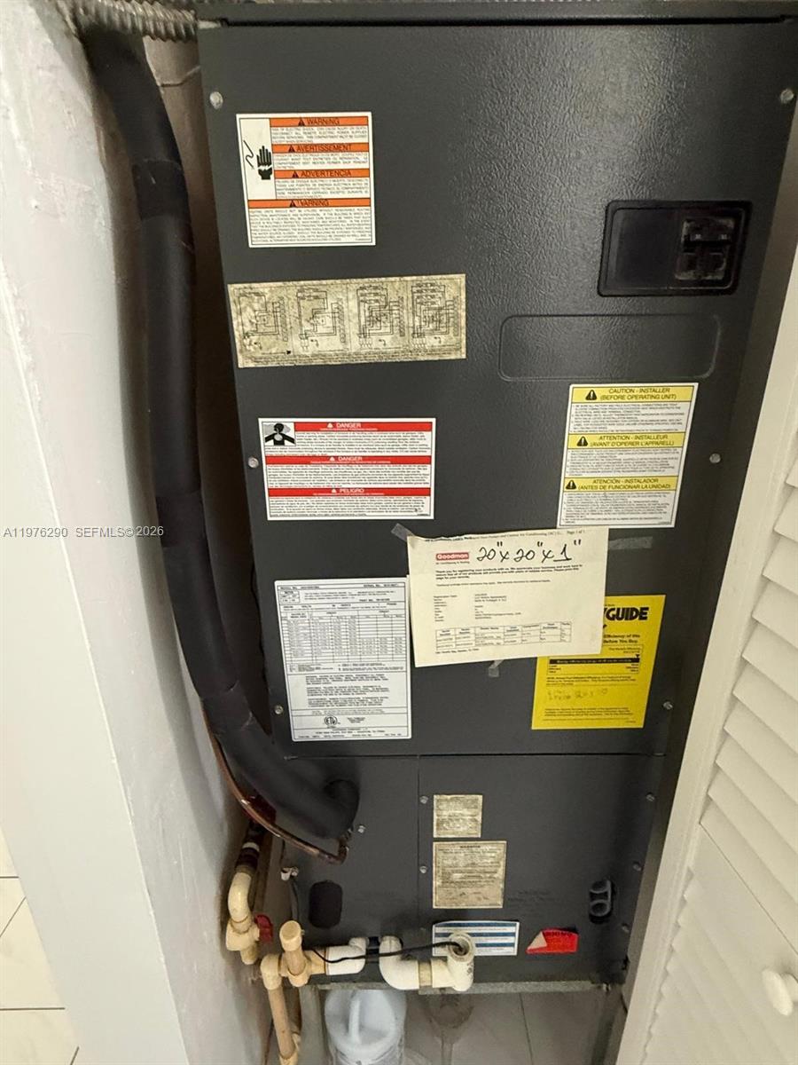 VERSAILLES GARDENS II - Residential