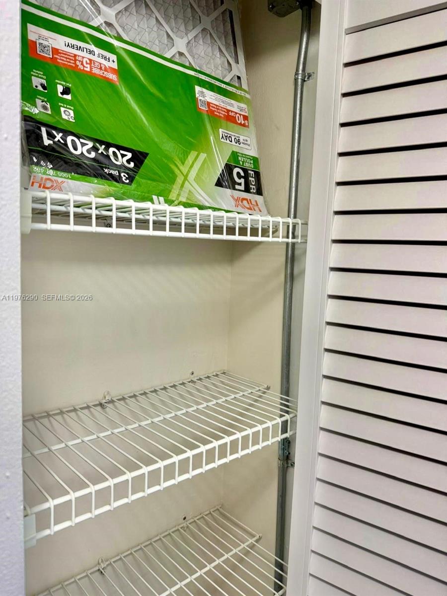 VERSAILLES GARDENS II - Residential