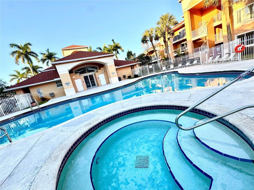 Great apartment ready to move in. 2 bedroom + 2 full bathrooms. Second floor property with ample dining/living area.
SS appliances, granite countertops, tiled floors. Super bright. Steps from pool. elevator and laundry facilities. Blinds on
every window.

Quiet nice gated community Courtyards at Davie... Pool, jacuzzi, Exercise room, Club House, VolleyBall court. One

assigned parking space.

Located in the heart of Davie: NOVA, FAU, supermarket, pharmacy, restaurantes, close to highways, airport.

:: Recorded video tour available::