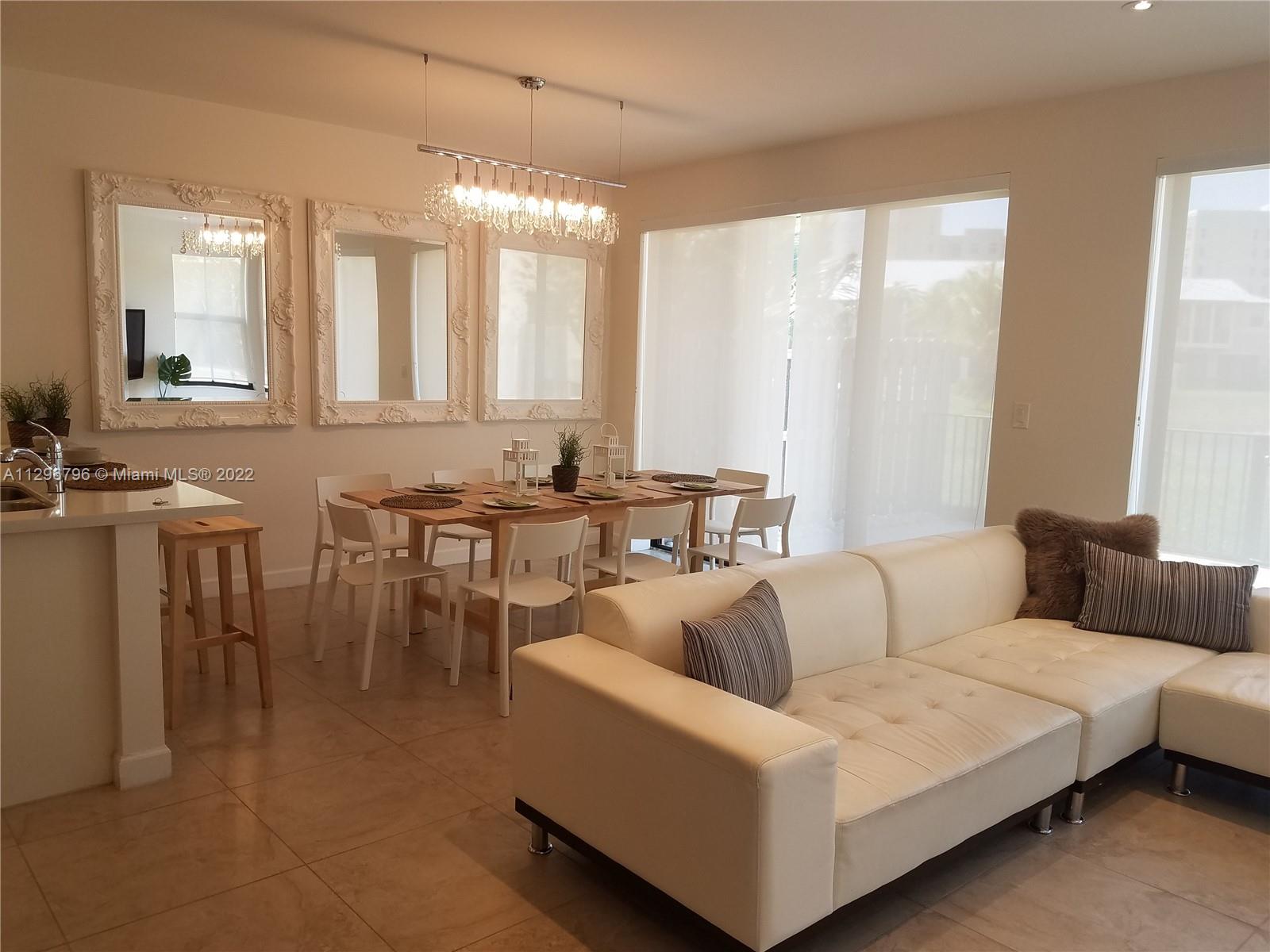 DORAL CAY - Residential Lease