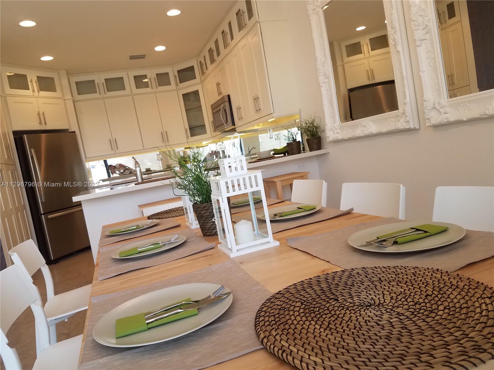 DORAL CAY - Residential Lease