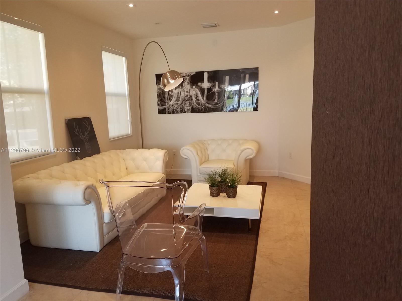 DORAL CAY - Residential Lease
