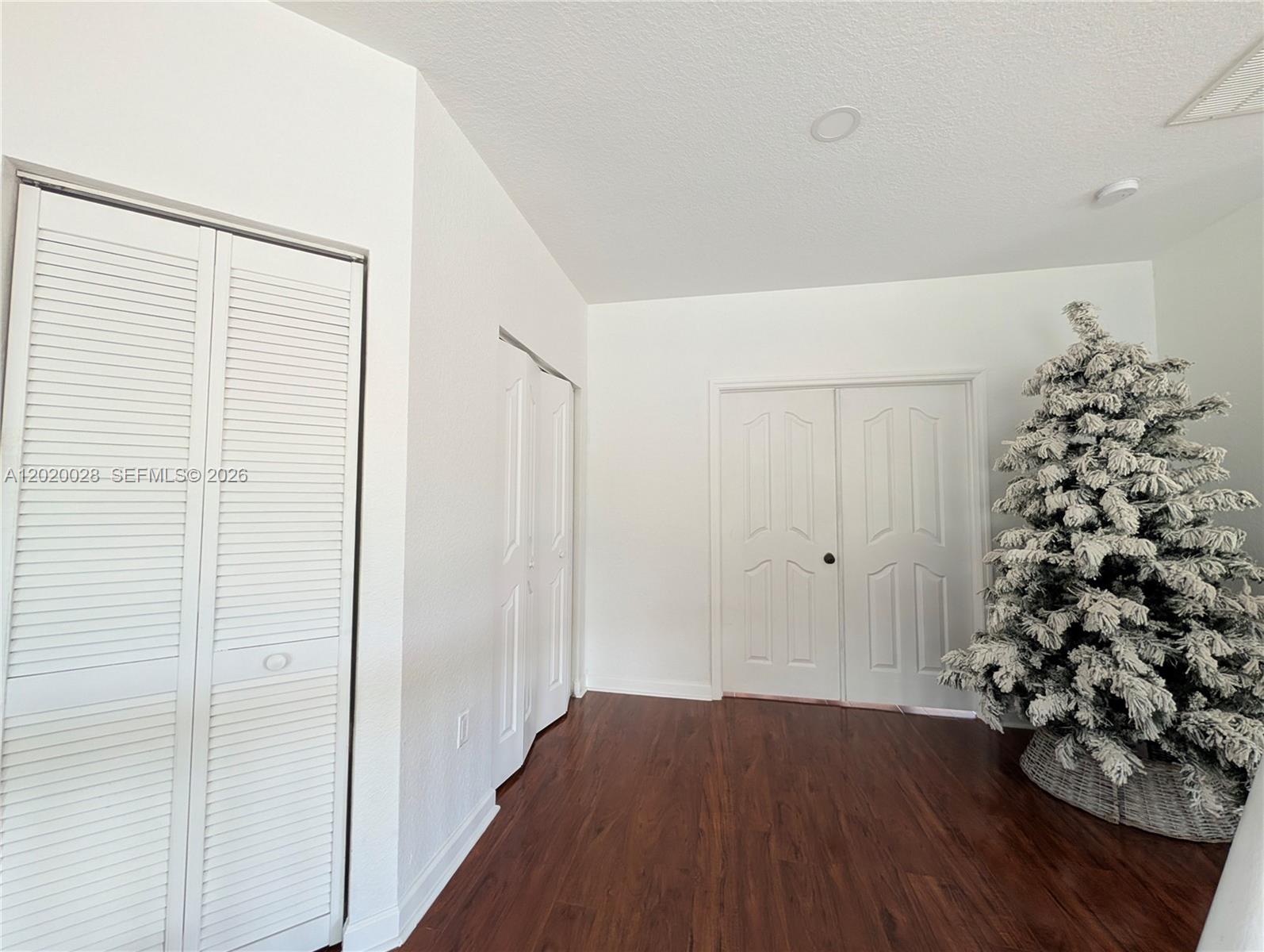 CARMENS PLACE - Residential