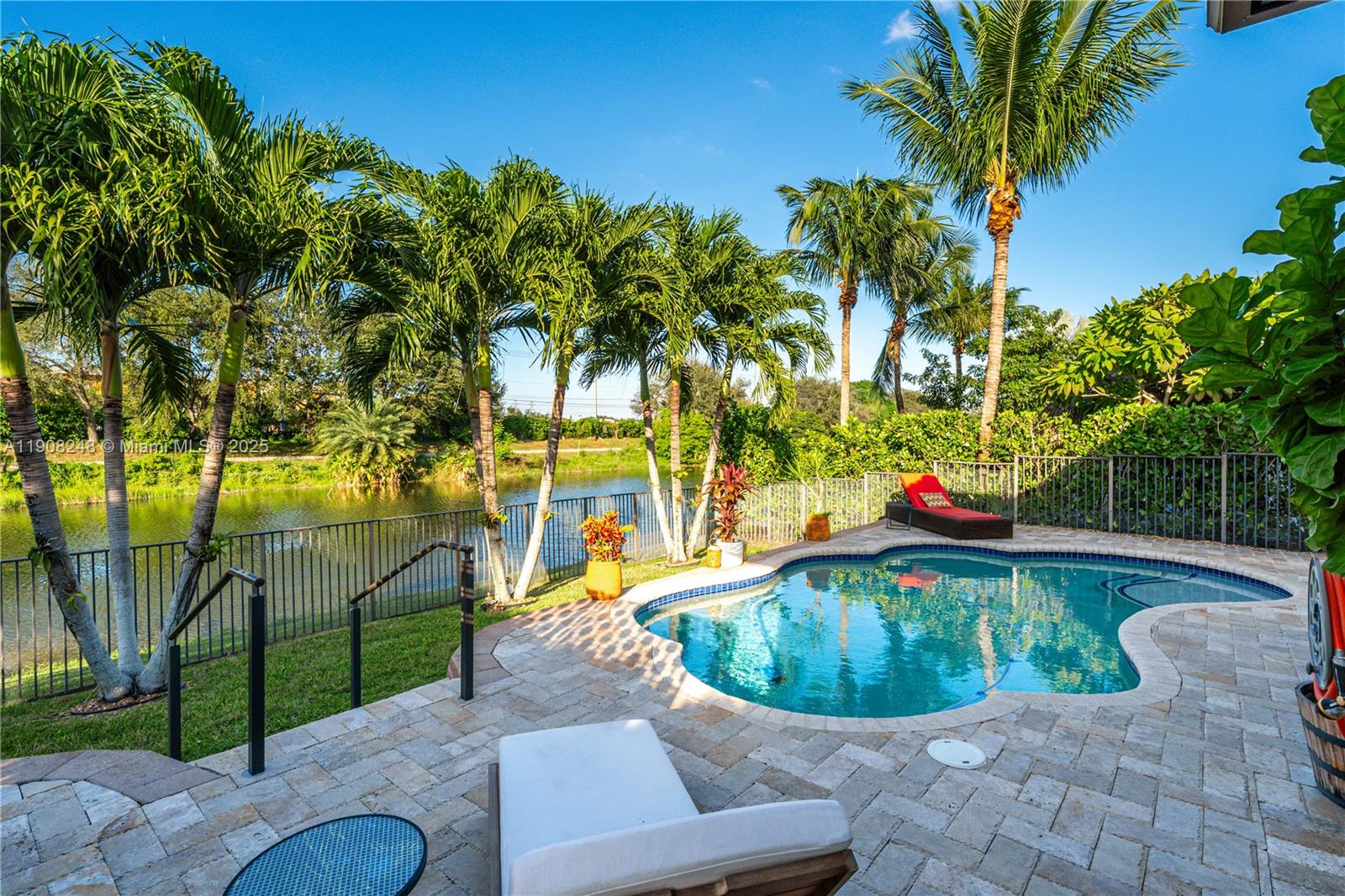 MONTERRA - Residential