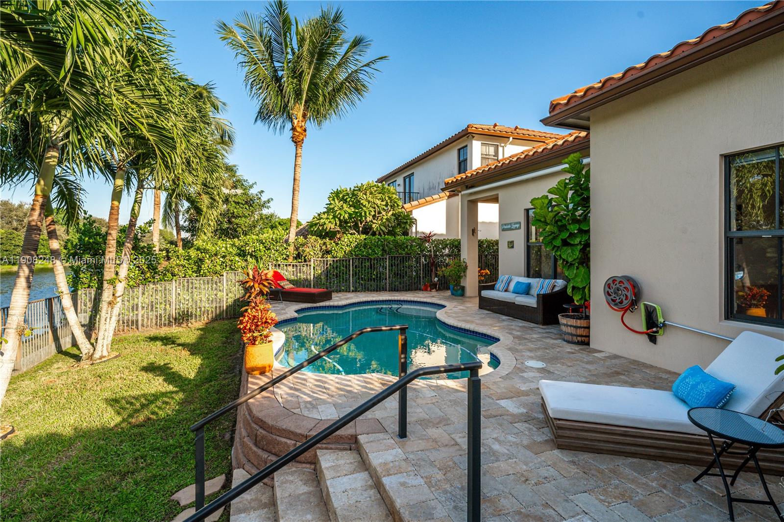 MONTERRA - Residential