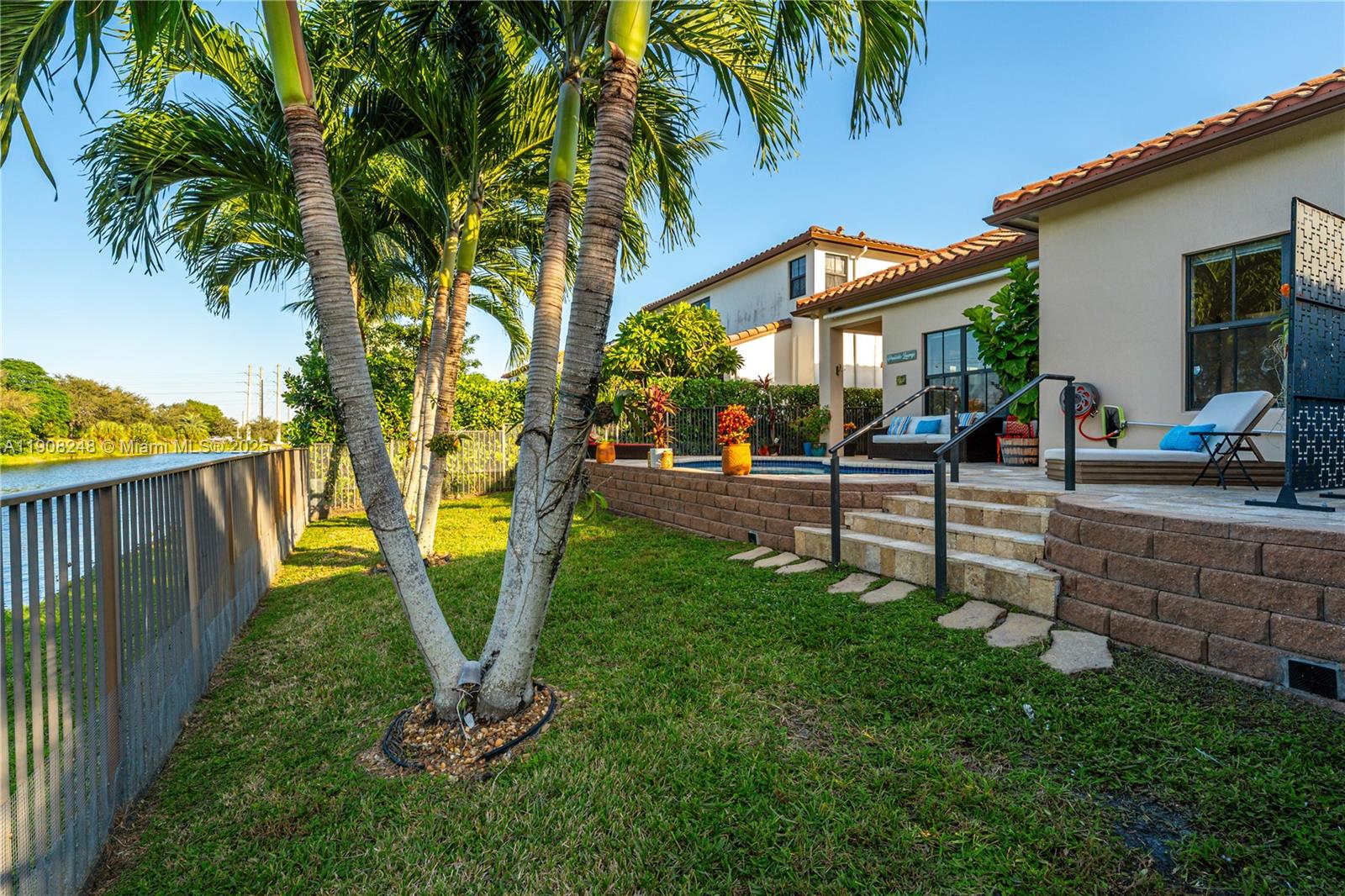 MONTERRA - Residential