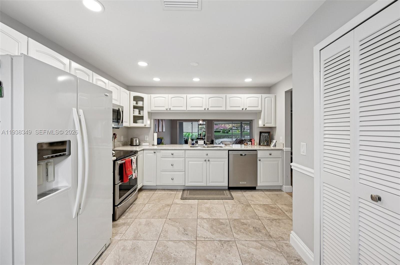 LAKES OF DEER CREEK - Residential