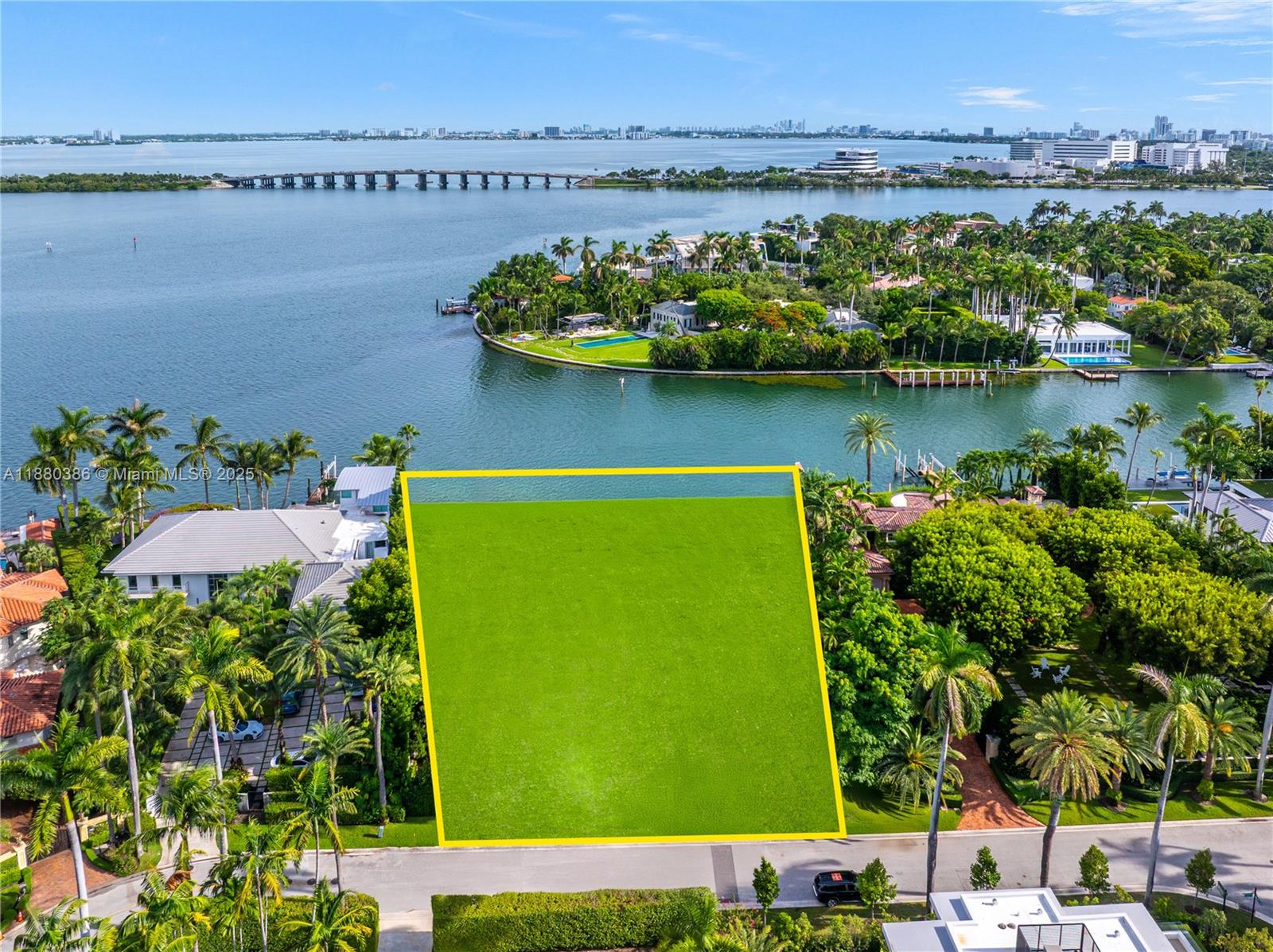 SUNSET ISLANDS-ISLAND NO - Residential