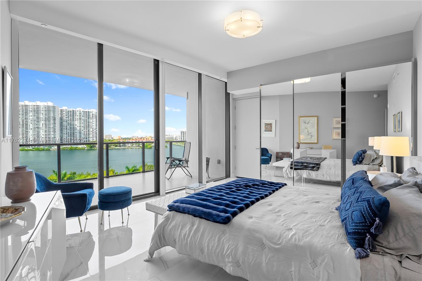 PRIVE CONDO - Residential