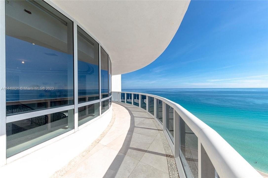 TRUMP ROYALE CONDO - Residential