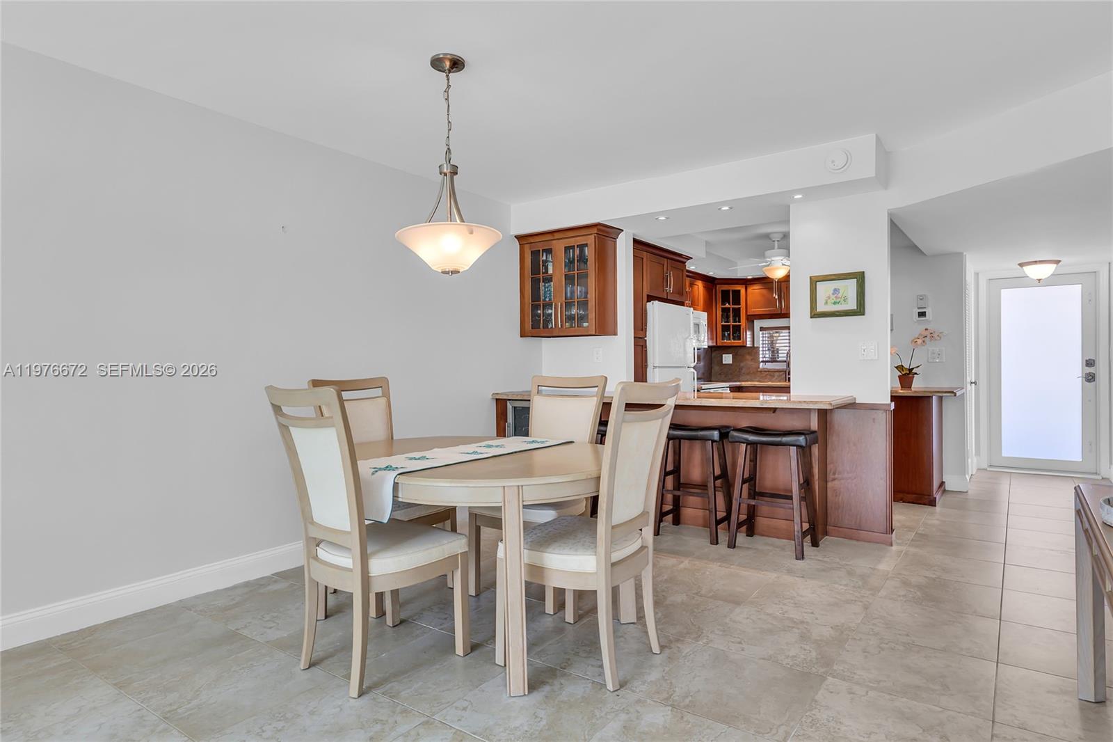 HOLLYBROOK GOLF AND - Residential