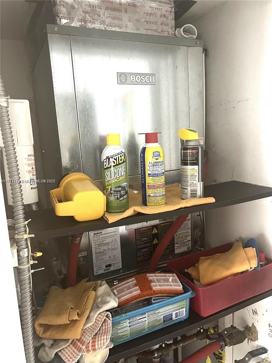 BEVERLY HILLS CONDO NUMBE - Residential