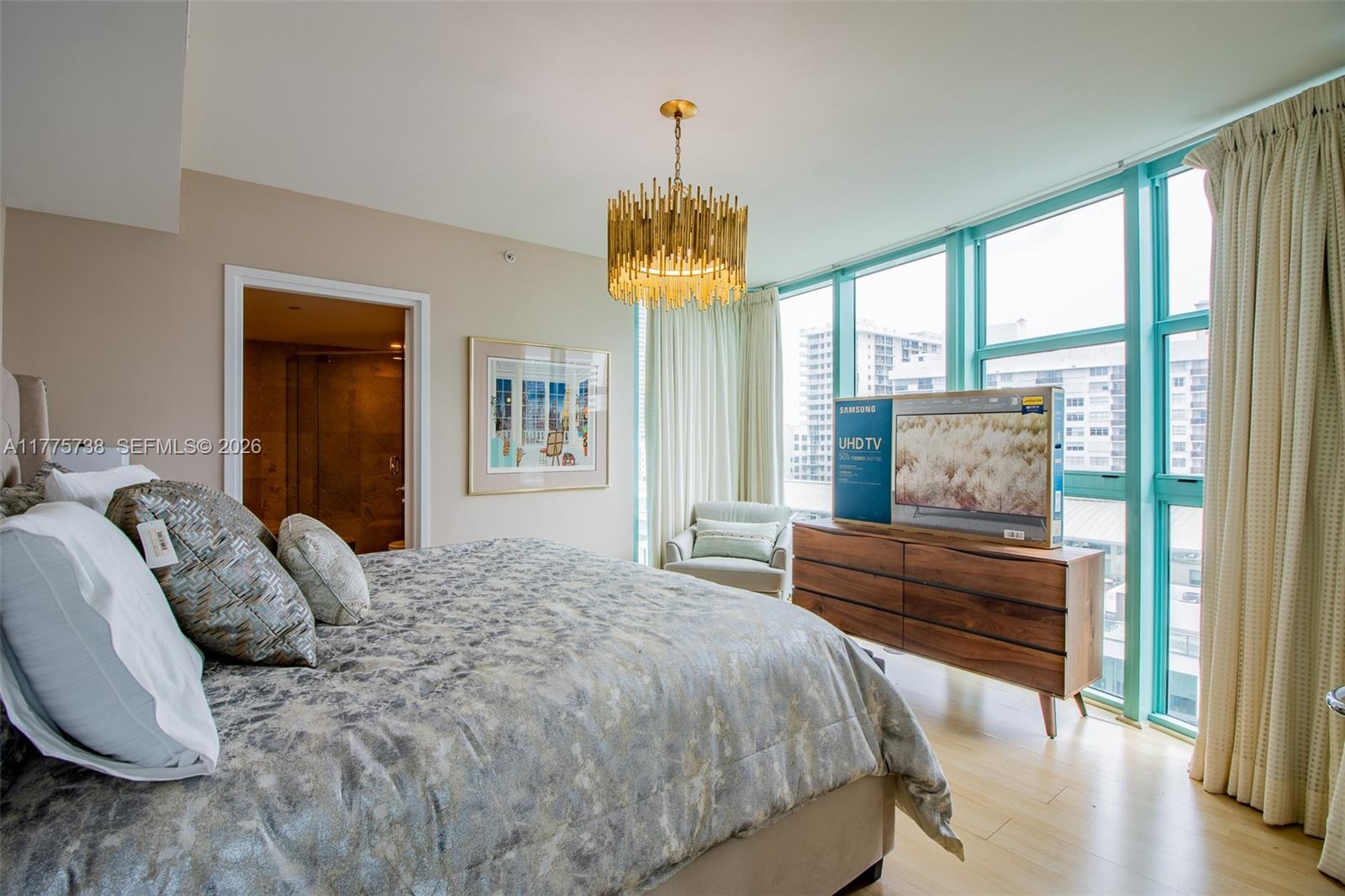 6000 INDIAN CREEK CONDO - Residential