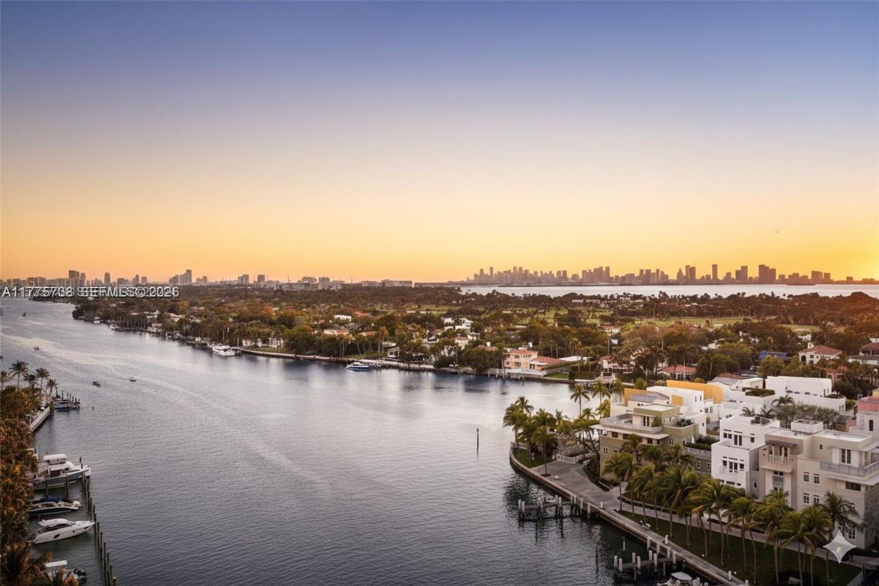 6000 Indian Creek Dr 11A