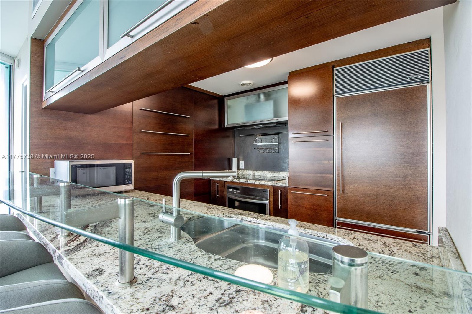 6000 INDIAN CREEK CONDO - Residential