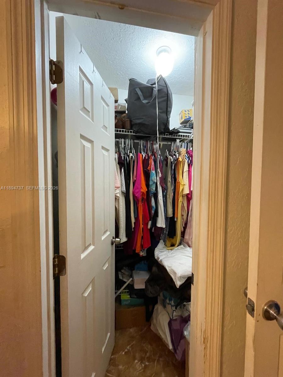 HILLCREST AT L W - Residential