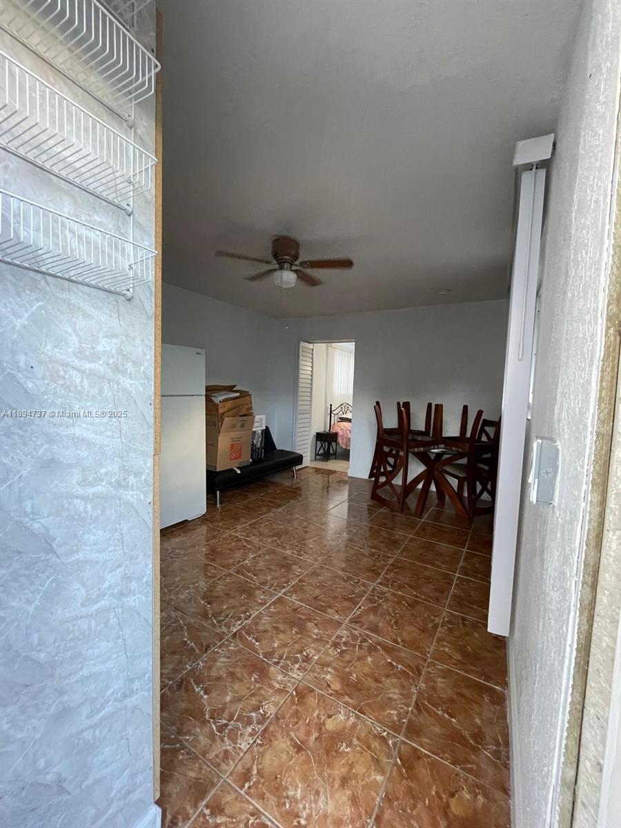 HILLCREST AT L W - Residential
