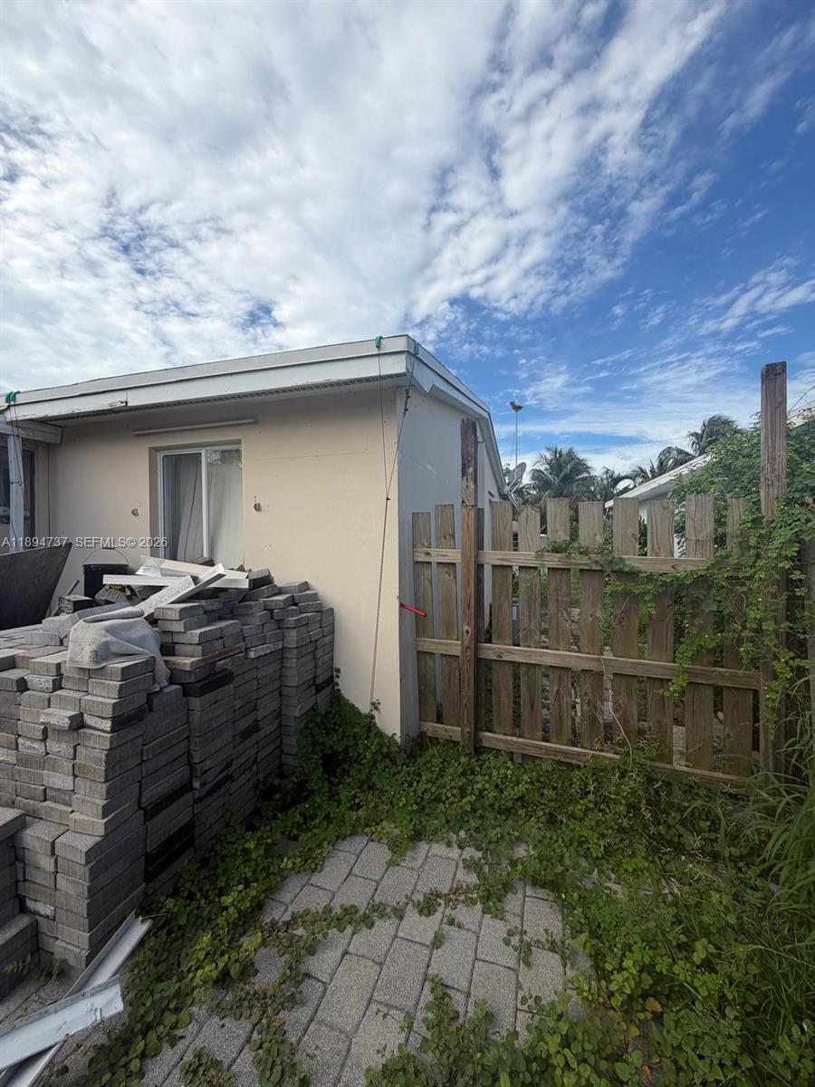 HILLCREST AT L W - Residential