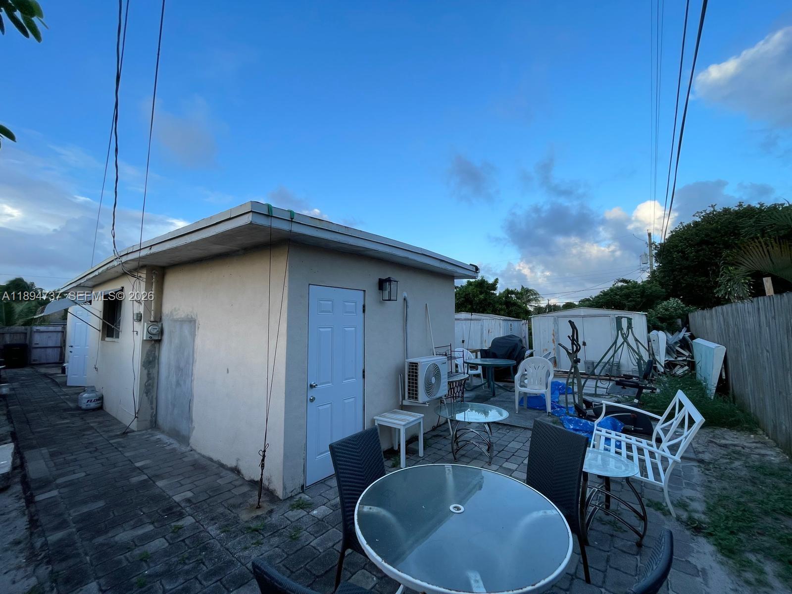 HILLCREST AT L W - Residential