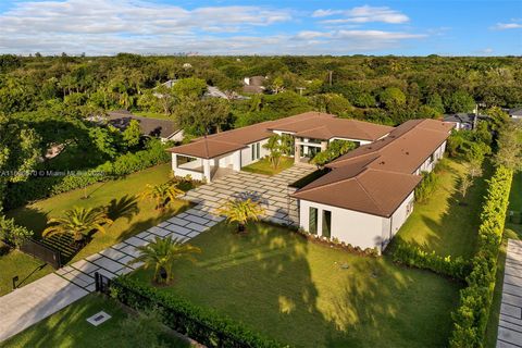 A home in Pinecrest