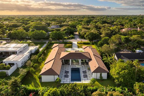 A home in Pinecrest