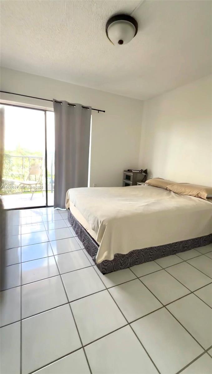 6445 Indian Creek Dr B10