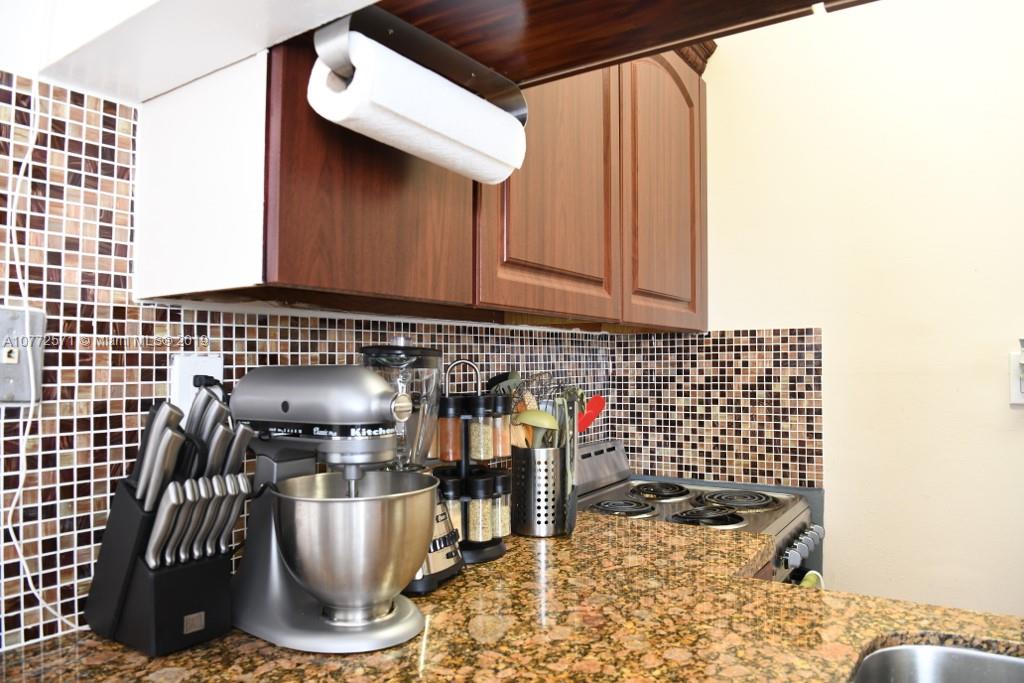 THE FENIMORE CONDO - Residential Lease