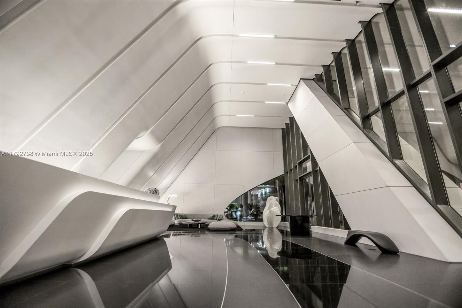 ONE THOUSAND MUSEUM CONDO - Residential