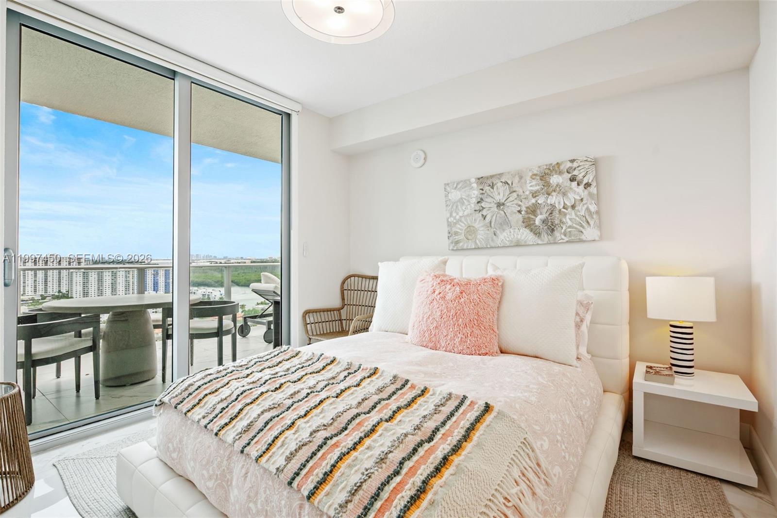 PARQUE TOWERS CONDO - Residential