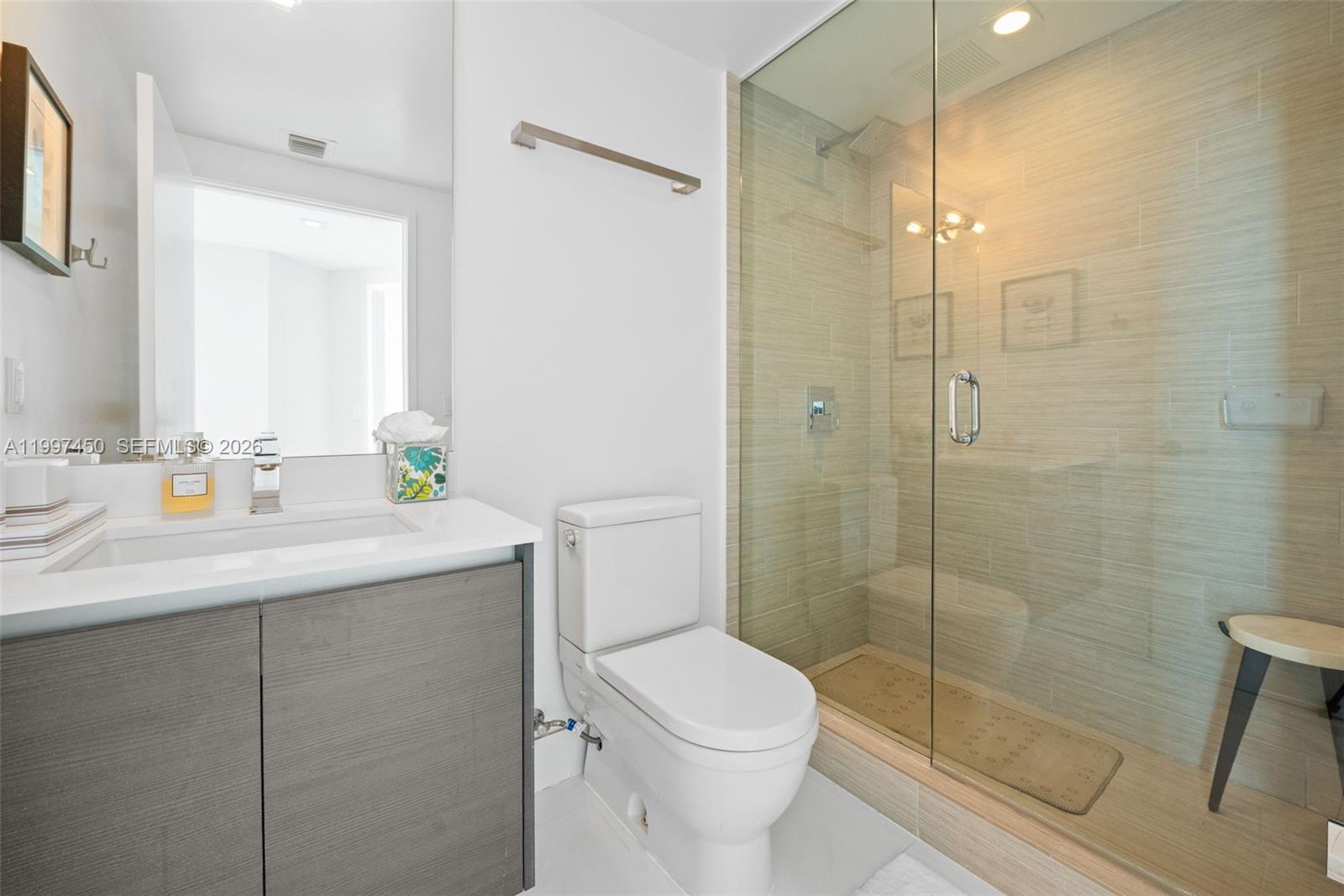 PARQUE TOWERS CONDO - Residential