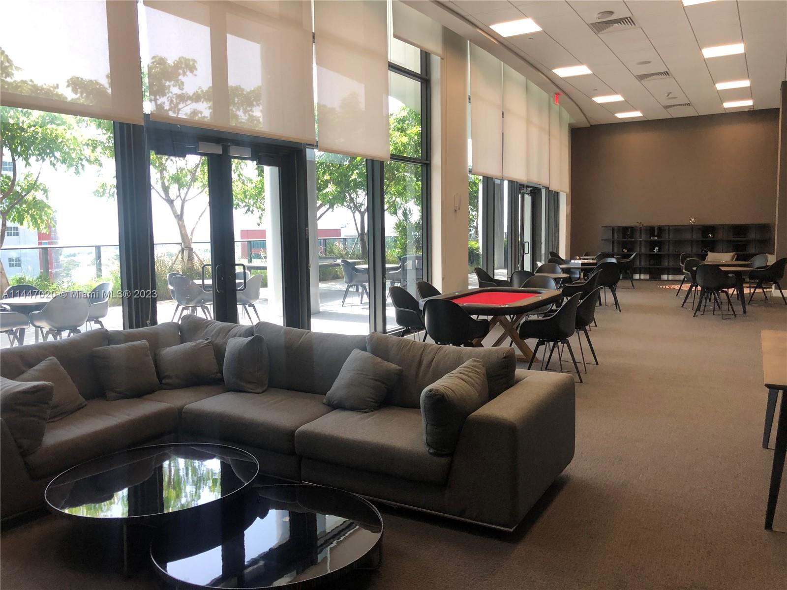 CANVAS CONDO - Residential Lease