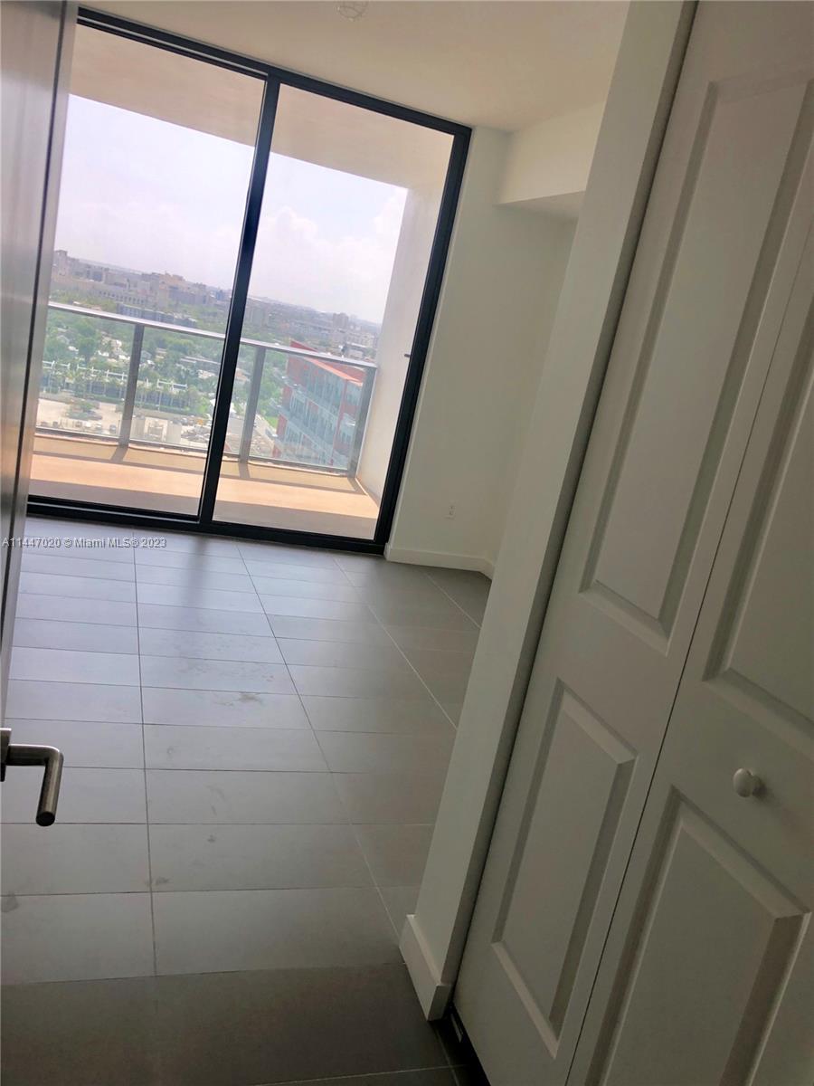 CANVAS CONDO - Residential Lease