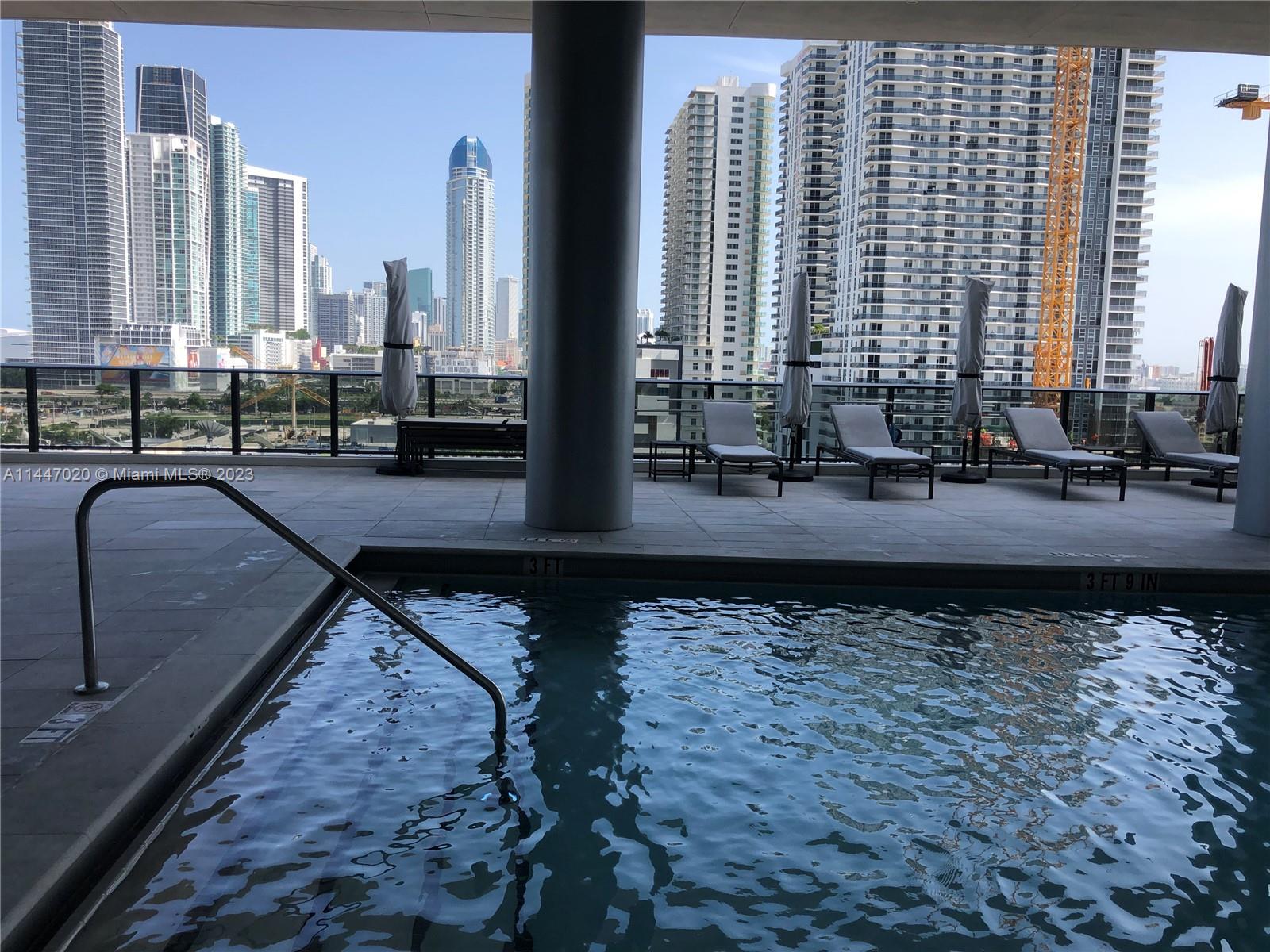 CANVAS CONDO - Residential Lease