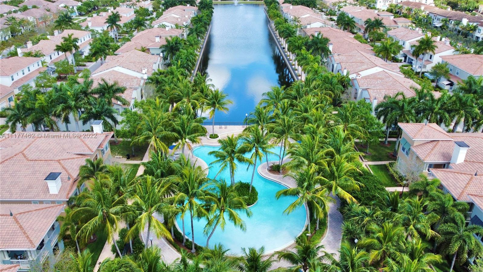 SAWGRASS LAKES - Residential