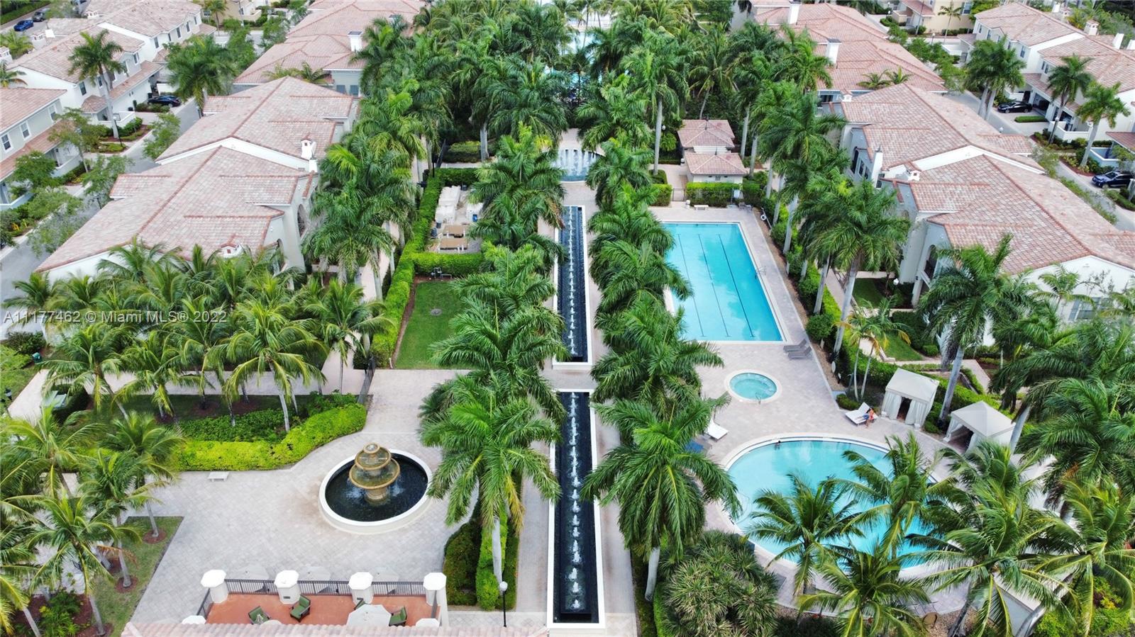 SAWGRASS LAKES - Residential