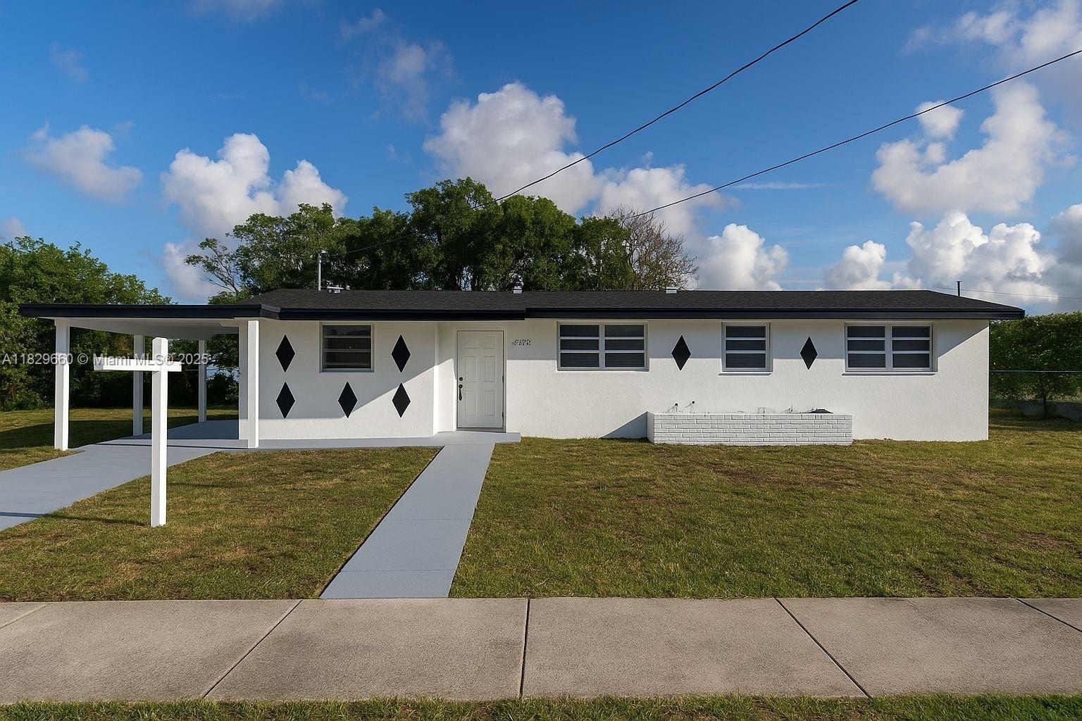 Completely remodeled 3/2 spacious home in 18k large lot. New roof, New AC, New floors, New kitchen with stainless steel appliances. new bathrooms. Plenty of parking including a carport. Huge yard with room for a pool and endless possibilities. Room for boats, rv etc. Close to all major hoghways, schools, shopping.
