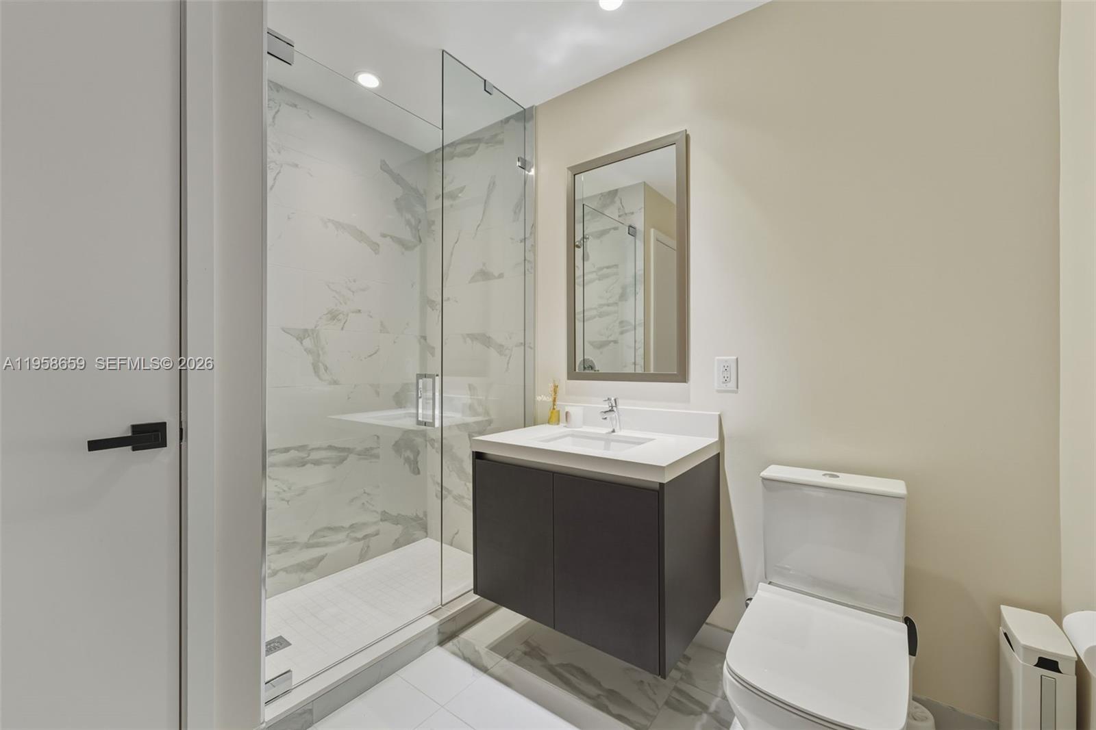 PARAMOUNT MIAMI WORLDCENT - Residential