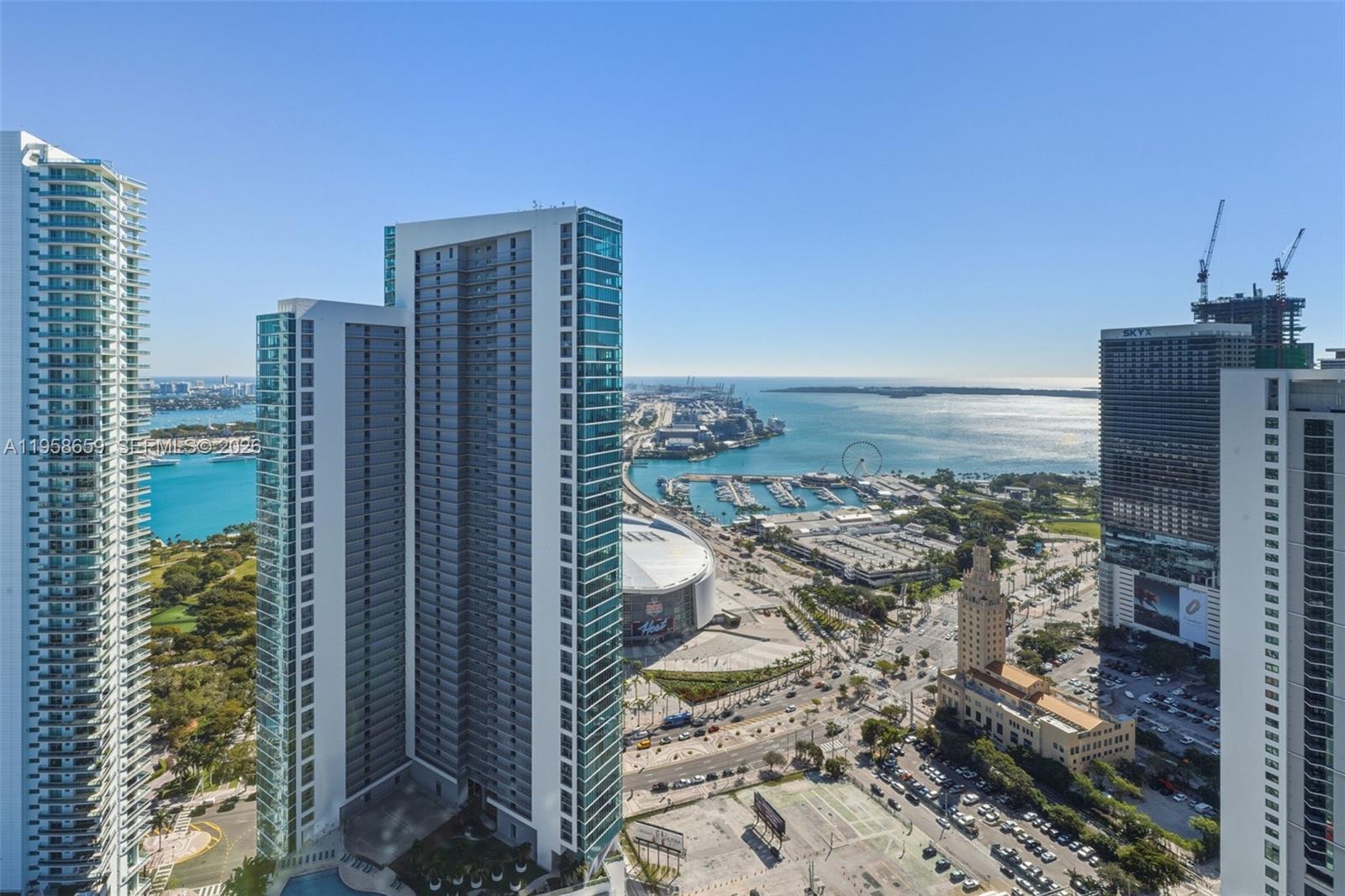 PARAMOUNT MIAMI WORLDCENT - Residential