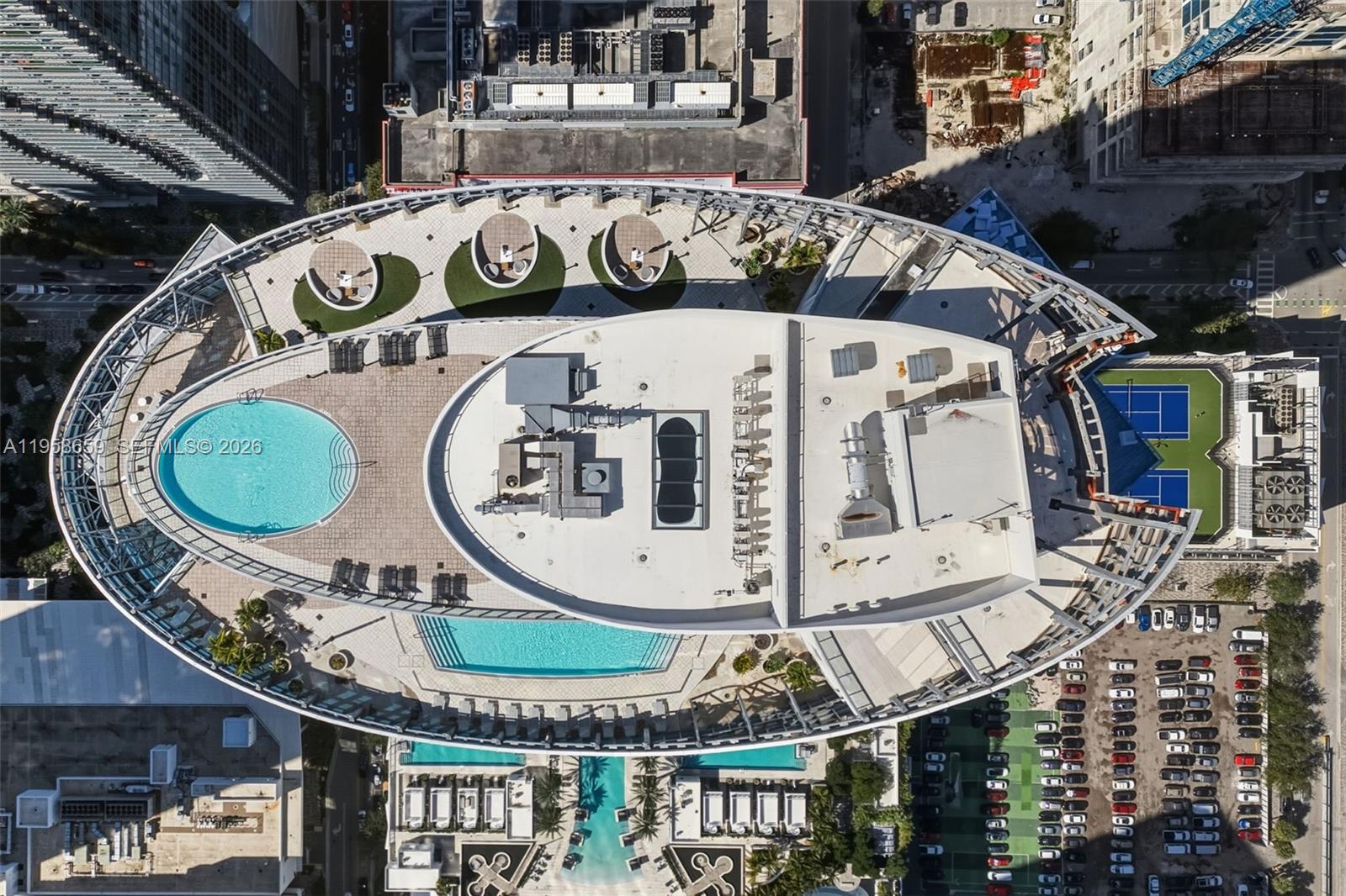 PARAMOUNT MIAMI WORLDCENT - Residential